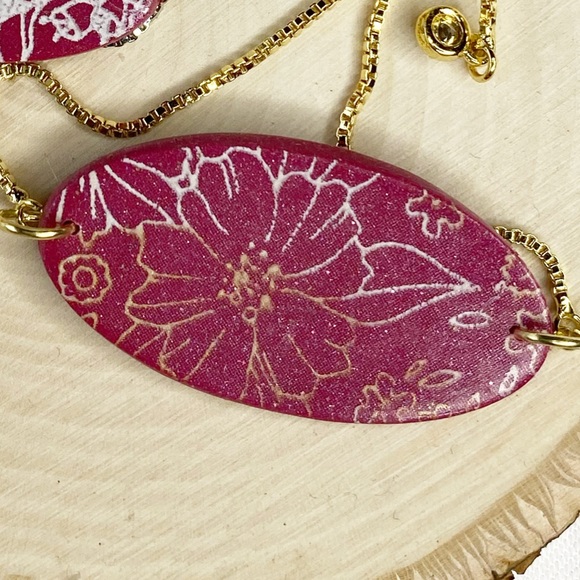 Handmade Oval Adjustable Clay Bracelet | Silver or Gold Option - Picture 5 of 5